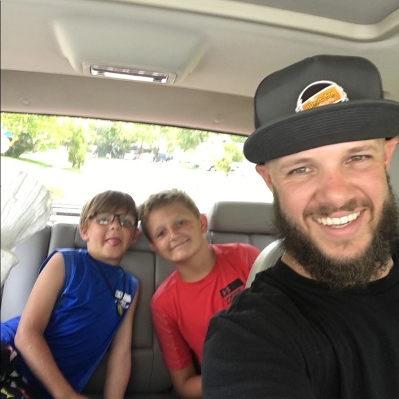 Meet your Posher, Zach - Picture 2 of 4